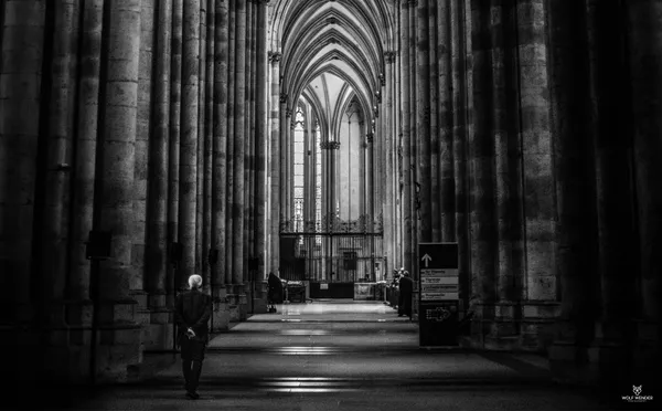 Seriöse Website-Architektur für Notariate bei Wender Media